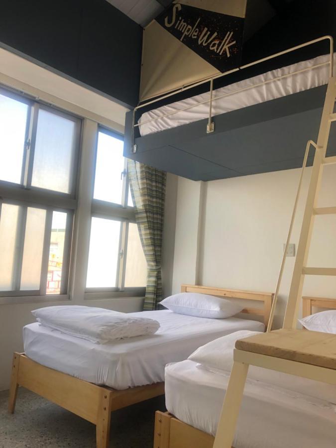 Simple Walk Guest House 小公寓 Tainan Exterior photo